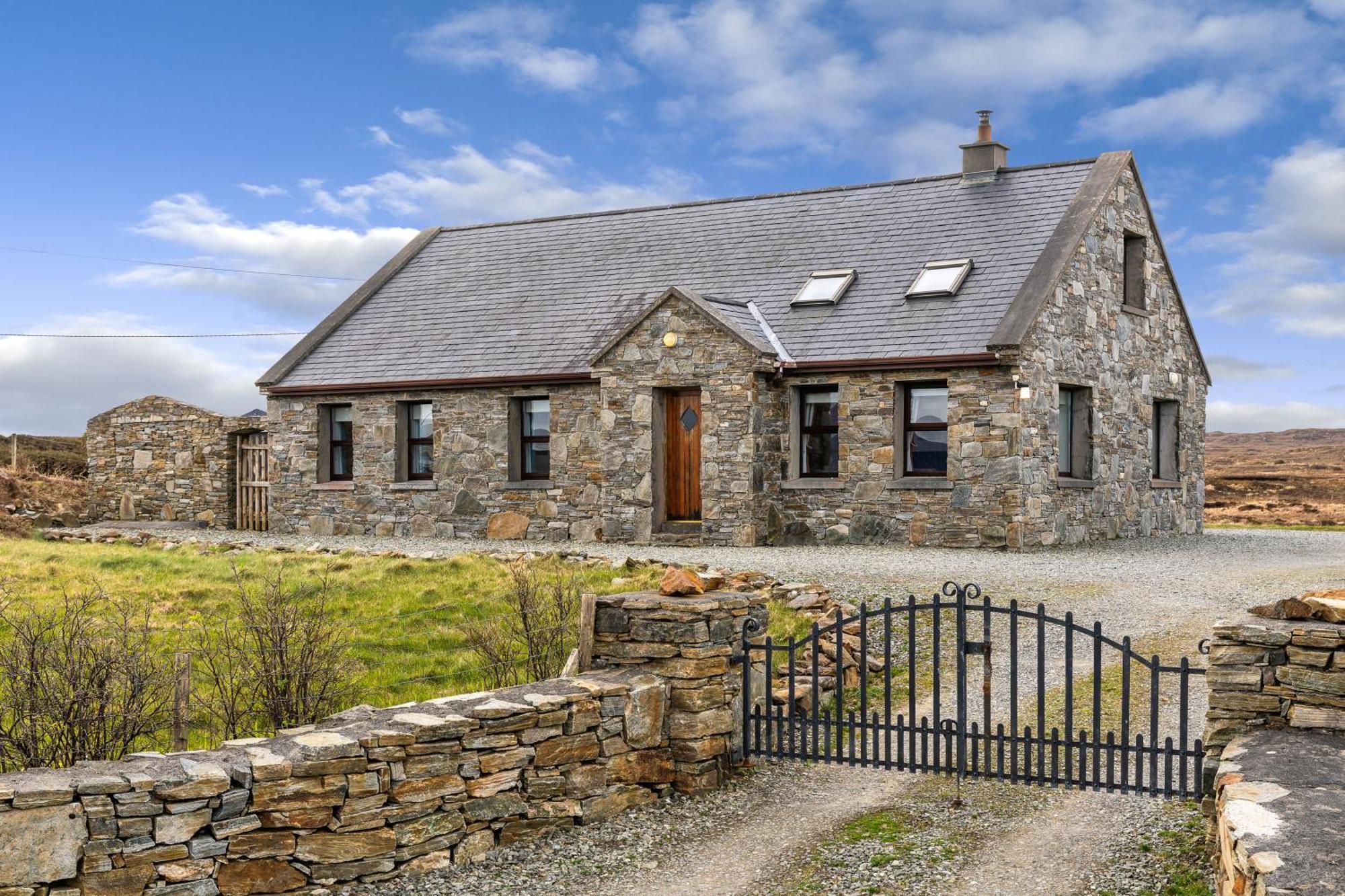 Cottage 118 - Cleggan Exterior photo